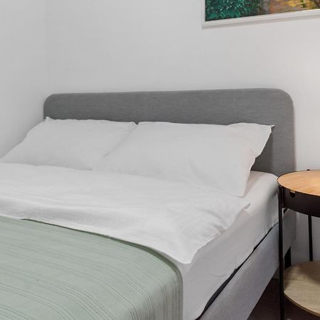 Central Town Cosy Apartment 부쿠레슈티 외부 사진