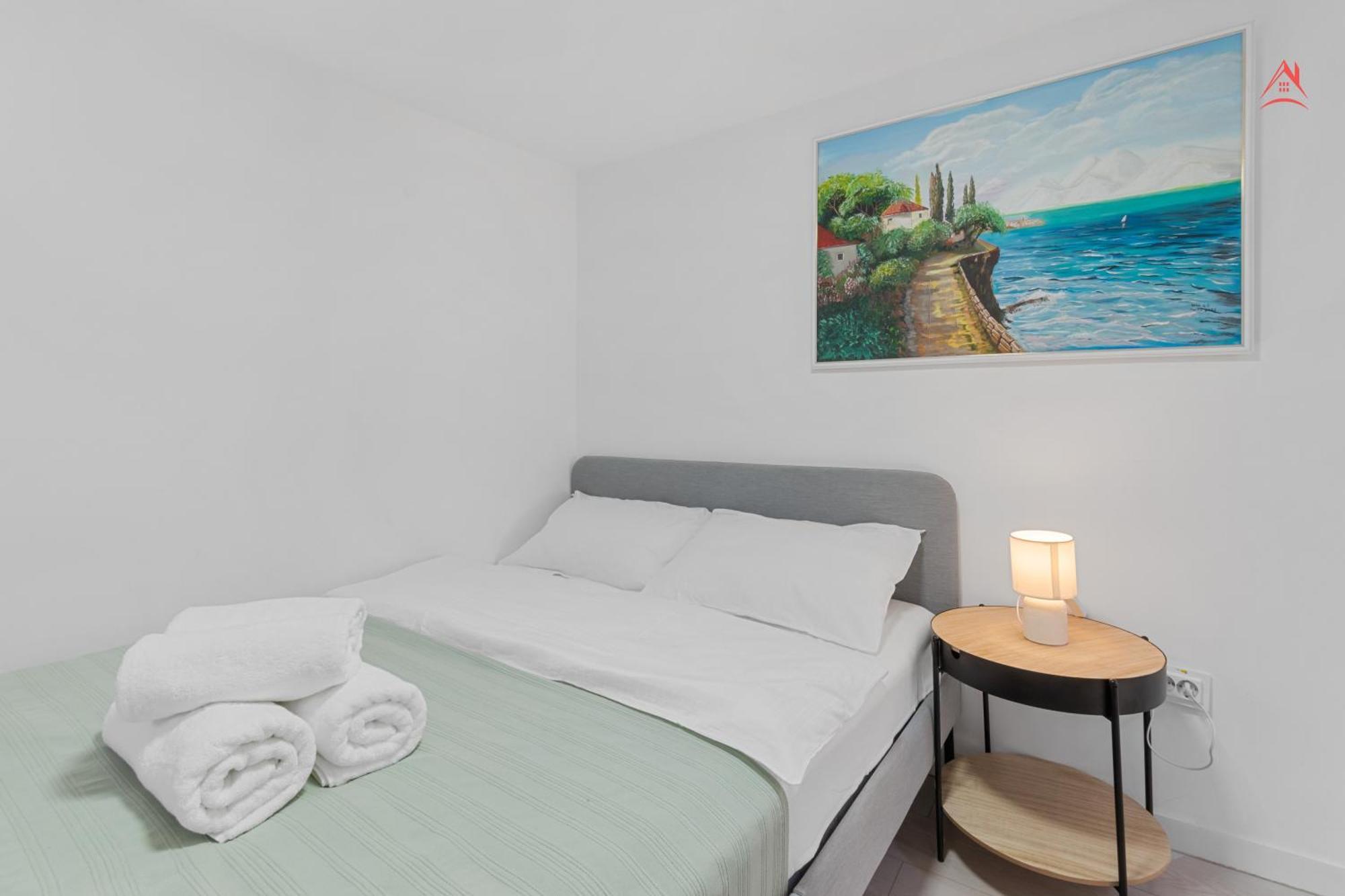 Central Town Cosy Apartment 부쿠레슈티 외부 사진