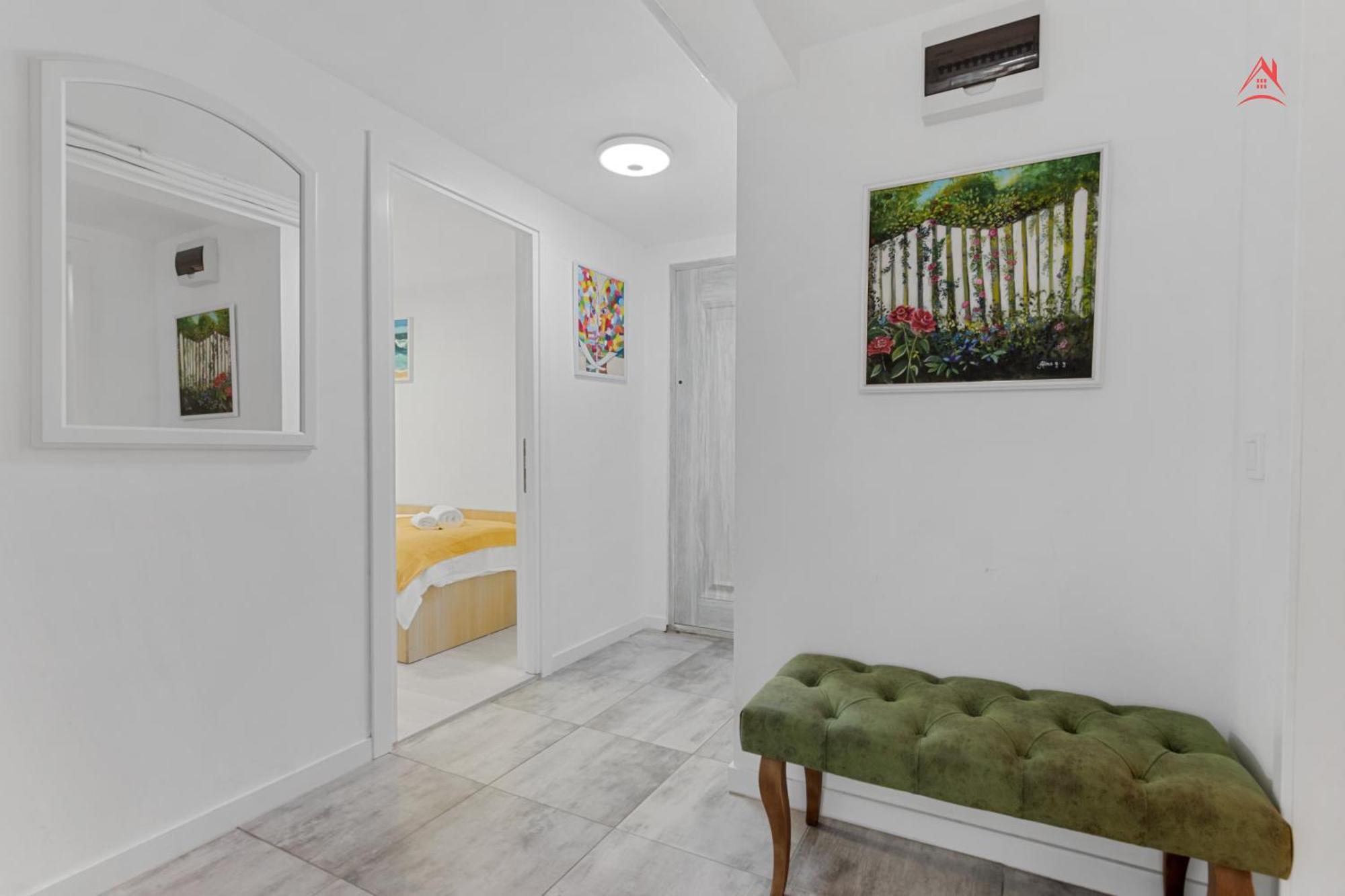 Central Town Cosy Apartment 부쿠레슈티 외부 사진